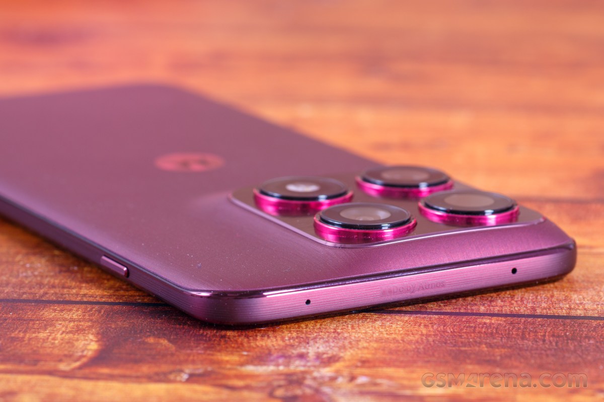 Обзор смартфона Motorola Edge 70 Pro: характеристики и комплектация картинка Характеристики модели Motorola Edge 70 Pro | DGL.RU