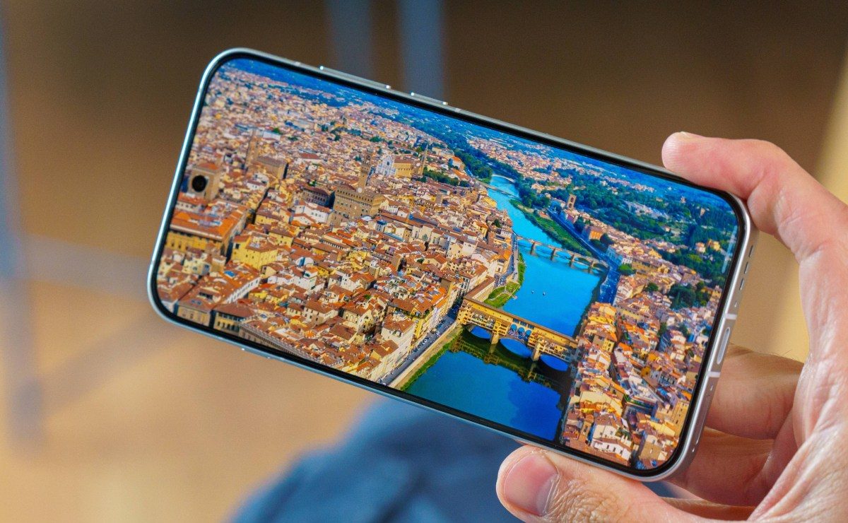 Обзор смартфона Oppo Reno16: технические характеристики, автономность и результаты тестов картинка Смартфон Oppo Reno16: полный обзор и тесты | DGL.RU