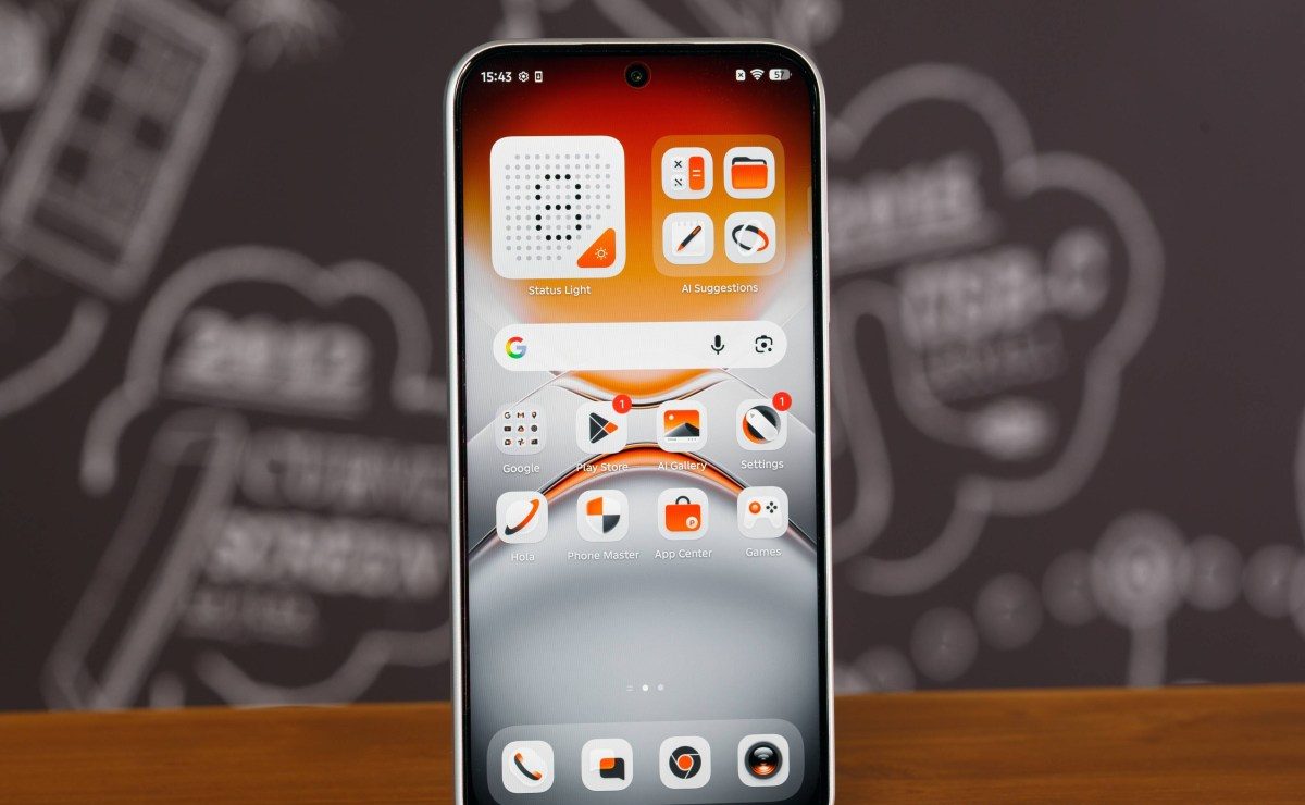 Обзор смартфона Tecno Pova 8: гигантский аккумулятор и матричный дисплей картинка Обзор смартфона Tecno Pova 8: гигантский аккумулятор и матричный дисплей фото
