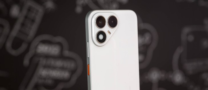 Обзор смартфона Tecno Pova 8: гигантский аккумулятор и матричный дисплей