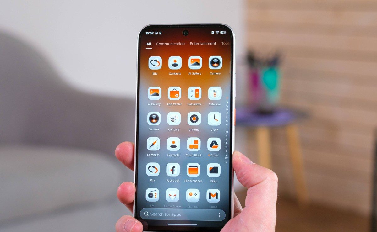 Обзор смартфона Tecno Pova 8: гигантский аккумулятор и матричный дисплей картинка Tecno Pova 8