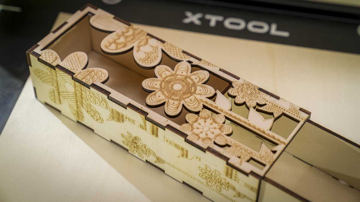 Обзор xTool M2: лазерный гравер и резак с поддержкой модулей печати картинка Подробный обзор лазерного гравера xTool M2 | DGL.RU