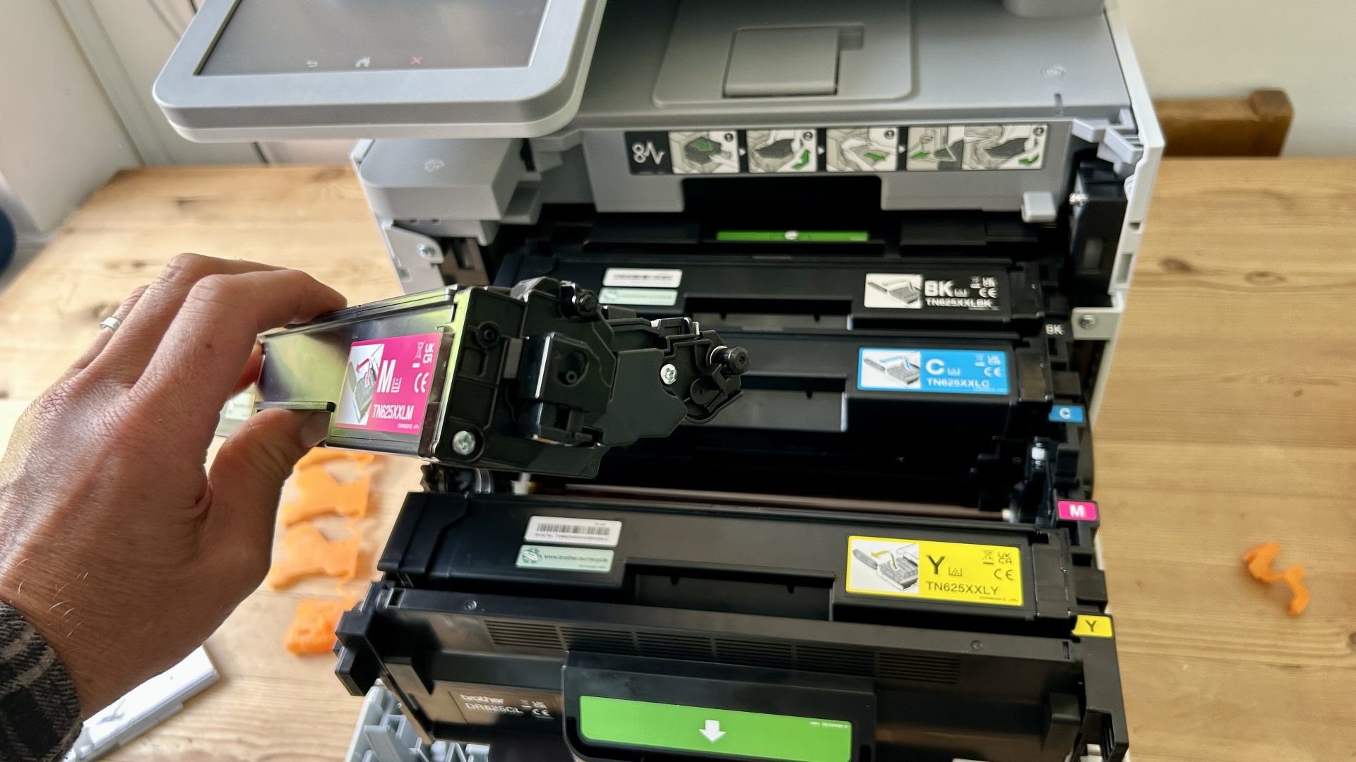 Обзор цветного лазерного принтера Brother MFC-L8970CDW картинка Принтер Brother MFC-L8970CDW для офиса | DGL.RU