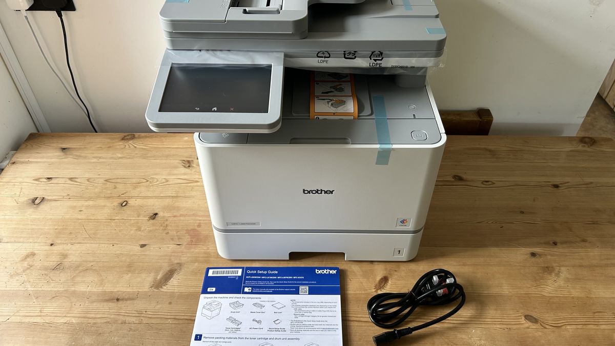 Обзор цветного лазерного принтера Brother MFC-L8970CDW картинка Принтер Brother MFC-L8970CDW для офиса | DGL.RU