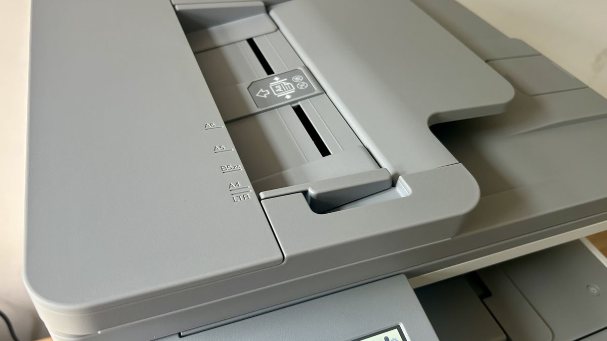 Обзор цветного лазерного принтера Brother MFC-L8970CDW картинка Принтер Brother MFC-L8970CDW для офиса | DGL.RU