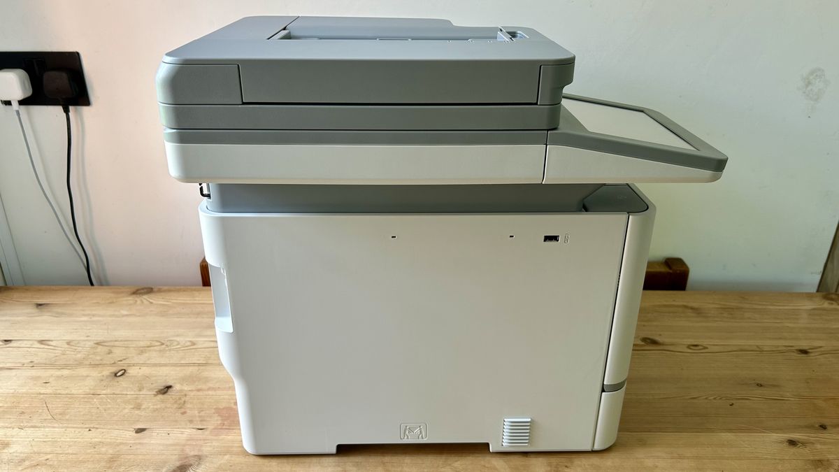 Обзор цветного лазерного принтера Brother MFC-L8970CDW картинка Принтер Brother MFC-L8970CDW для офиса | DGL.RU