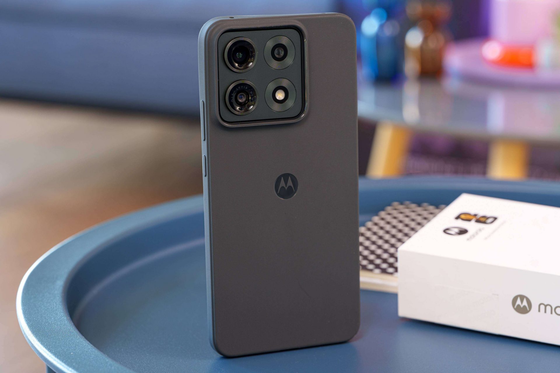 Распаковка и характеристики смартфона Motorola Edge 70 Max картинка Характеристики и комплект Motorola Edge 70 Max | DGL.RU