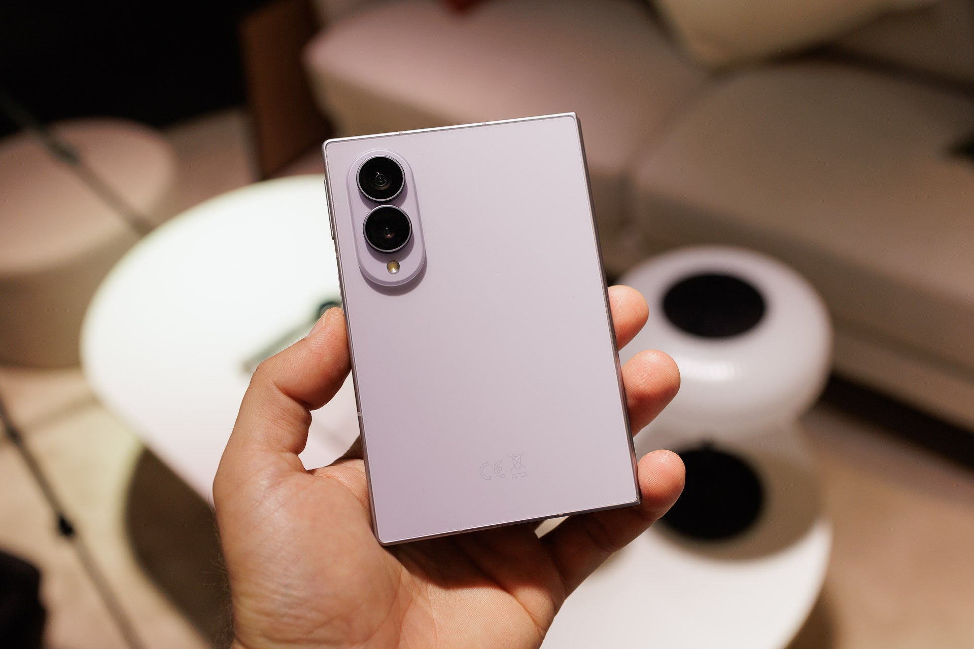 Samsung Galaxy Z Fold 8 показал рекордный уровень предзаказов благодаря новому дизайну картинка Предзаказы Samsung Galaxy Z Fold 8 выросли | DGL.RU