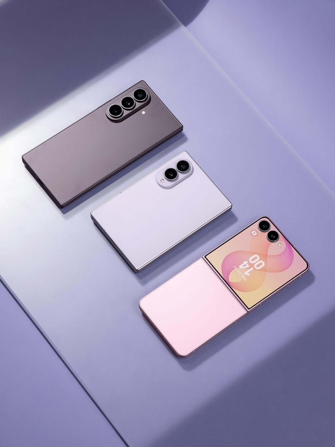 Samsung зафиксировала рекордный спрос на линейку складных смартфонов Galaxy Z8 картинка Смартфон Galaxy Z Fold 8: статистика продаж | DGL.RU