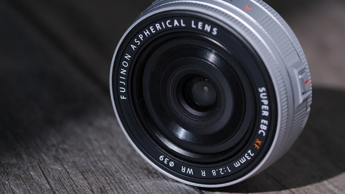 Лучший объектив для Fujifilm X-M5 в 2026 году