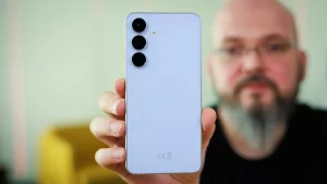 В сети появилось видео с демонстрацией смартфона Samsung Galaxy S26 FE
