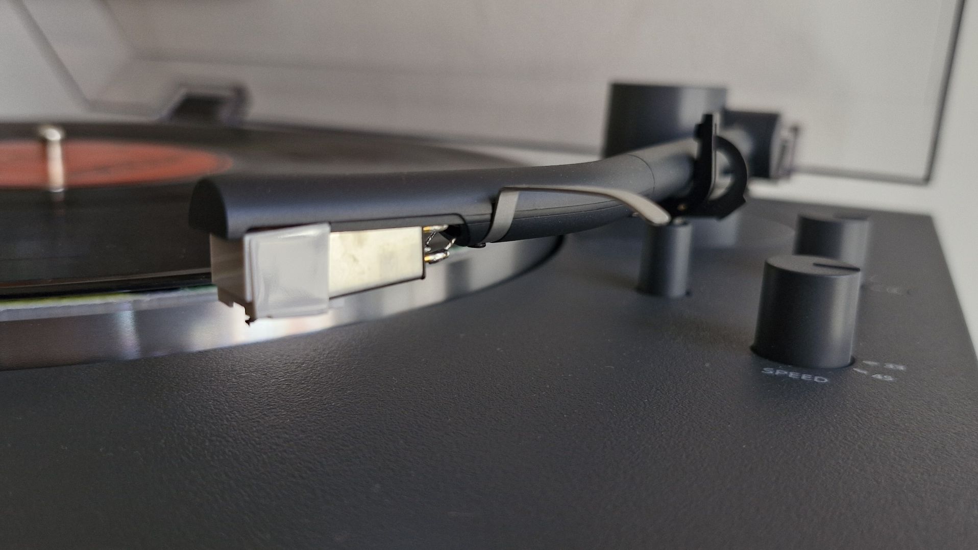 Виниловый проигрыватель Sony PS-LX3BT: характеристики и качество звука картинка Проигрыватель Sony PS-LX3BT: полный обзор | DGL.RU