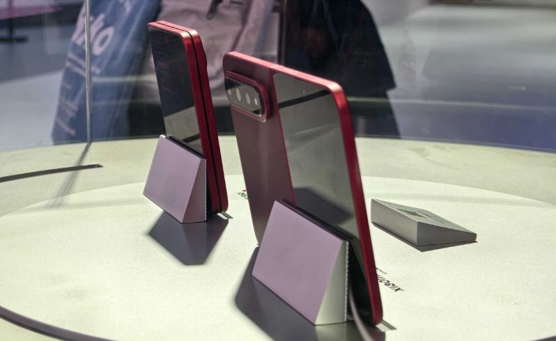 Xiaomi 18 Fold представлен на выставке IFA 2026