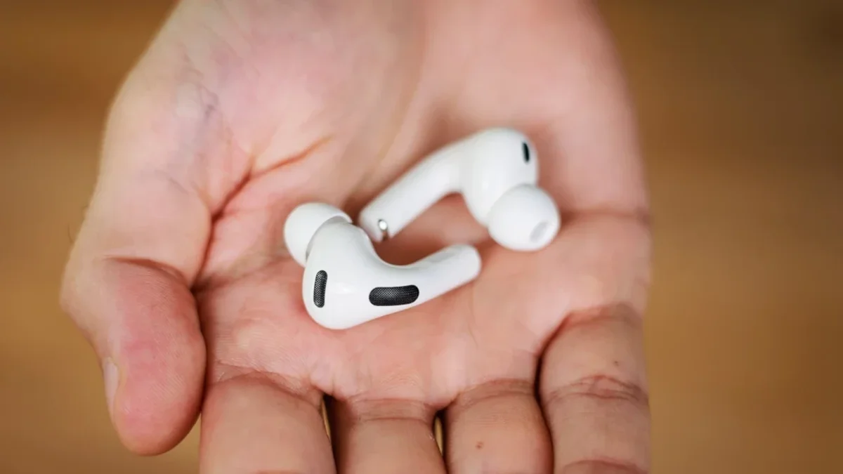 Интересное в мире гаджетов 23 сентября 2026: Apple, Xiaomi и Samsung: что случилось и как это касается РФ картинка Apple: память iPhone 18 Pro, складной iPhone Duo, iPhone 20 Pro, AirPods Pro 3, выплата $250 млн и Apple Music Hall