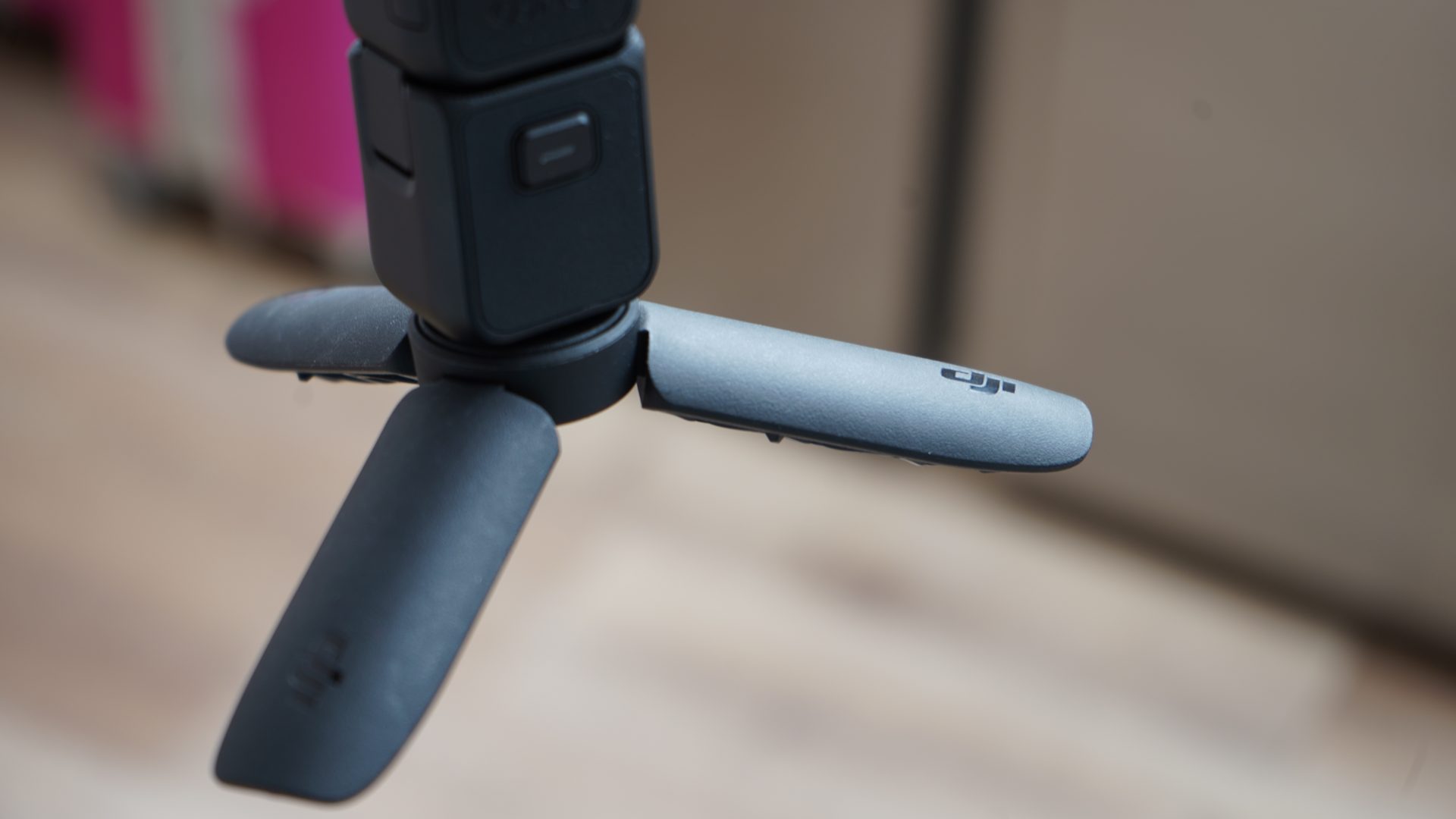 Лучшие аксессуары для камер DJI Osmo Pocket 3 и Pocket 4 картинка Аксессуары для камер DJI Osmo Pocket: что купить | DGL.RU