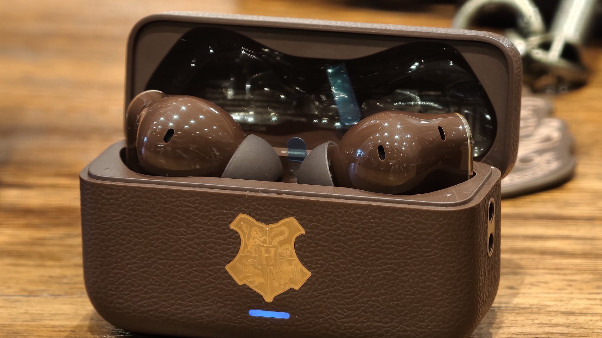 Беспроводные наушники Realme Buds T500 Pro Harry Potter Edition: комплектация и особенности специальной серии