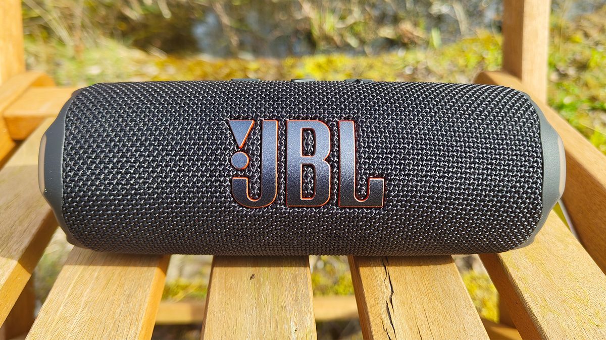 Лучшие Bluetooth-колонки 2026 года на любой бюджет картинка Bluetooth-колонки JBL и Bose: лучшие модели 2026 | DGL.RU