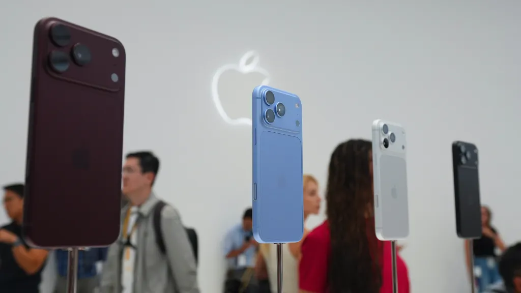 Первая неделя использования iPhone 18 Pro научила тому, что Pro Max больше не является обязательным картинка Первая неделя использования iPhone 18 Pro научила тому, что Pro Max больше не является обязательным