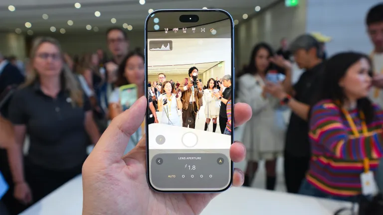 Первая неделя использования iPhone 18 Pro научила тому, что Pro Max больше не является обязательным картинка Первая неделя использования iPhone 18 Pro научила тому, что Pro Max больше не является обязательным