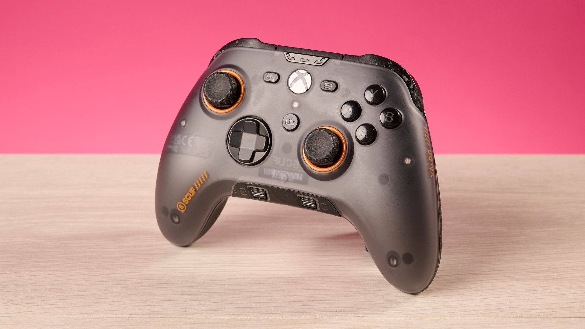 Обзор Scuf Valor Wired — плавность и полный контроль