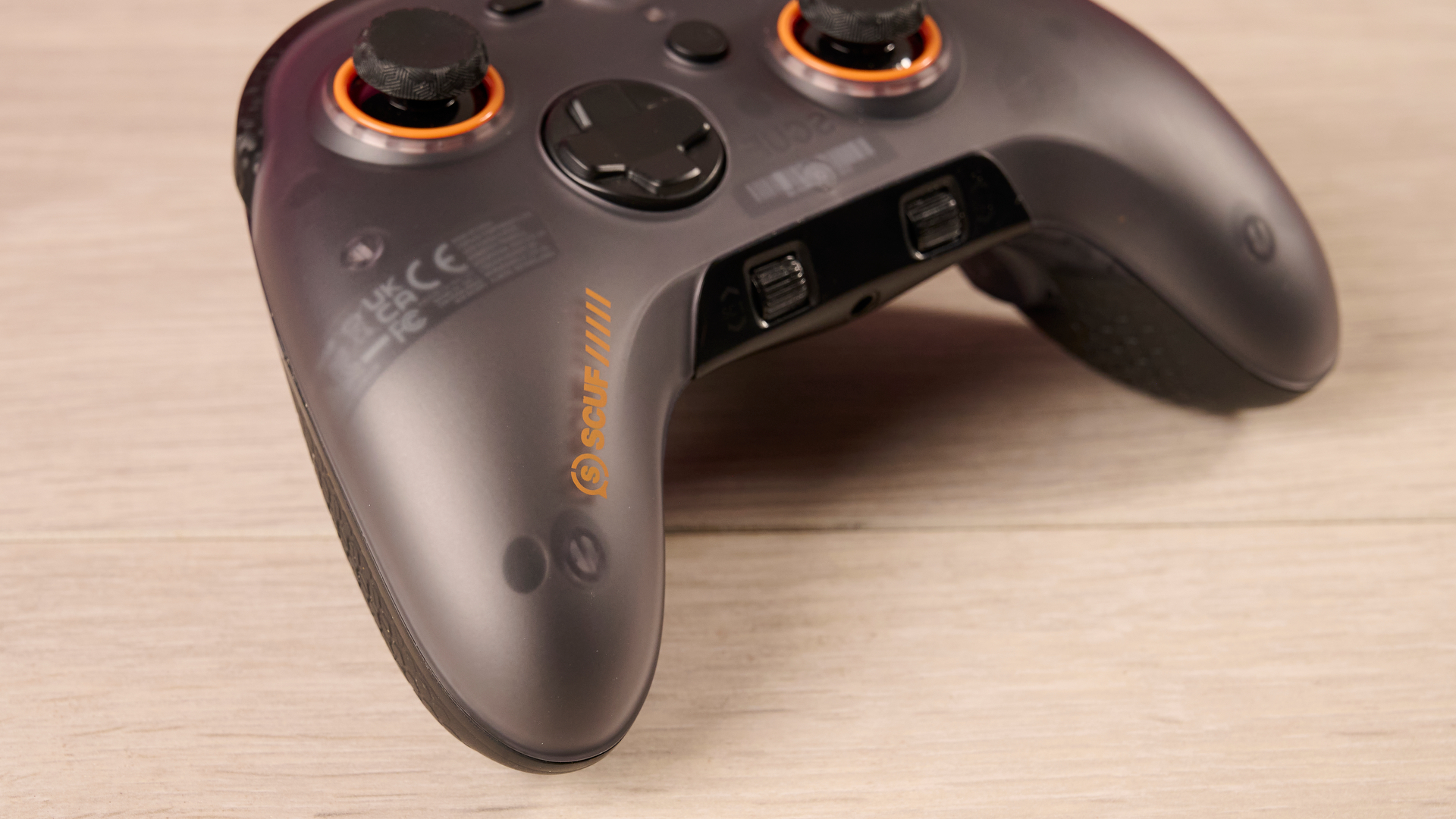 Обзор Scuf Valor Wired - плавность и полный контроль картинка Геймпад Scuf Valor Wired: обзор TMR и профилей | DGL.RU