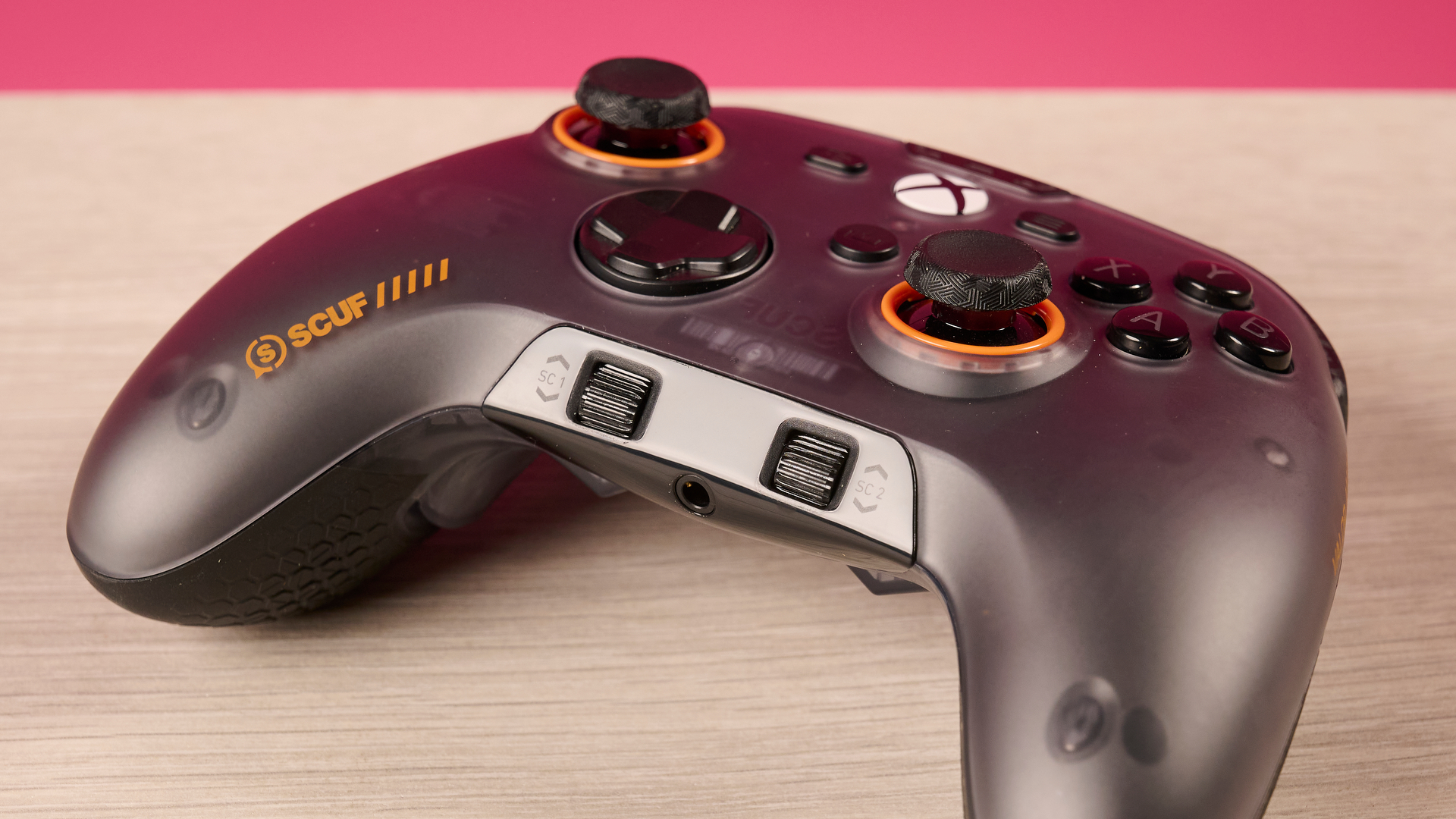 Обзор Scuf Valor Wired - плавность и полный контроль картинка Геймпад Scuf Valor Wired: обзор TMR и профилей | DGL.RU
