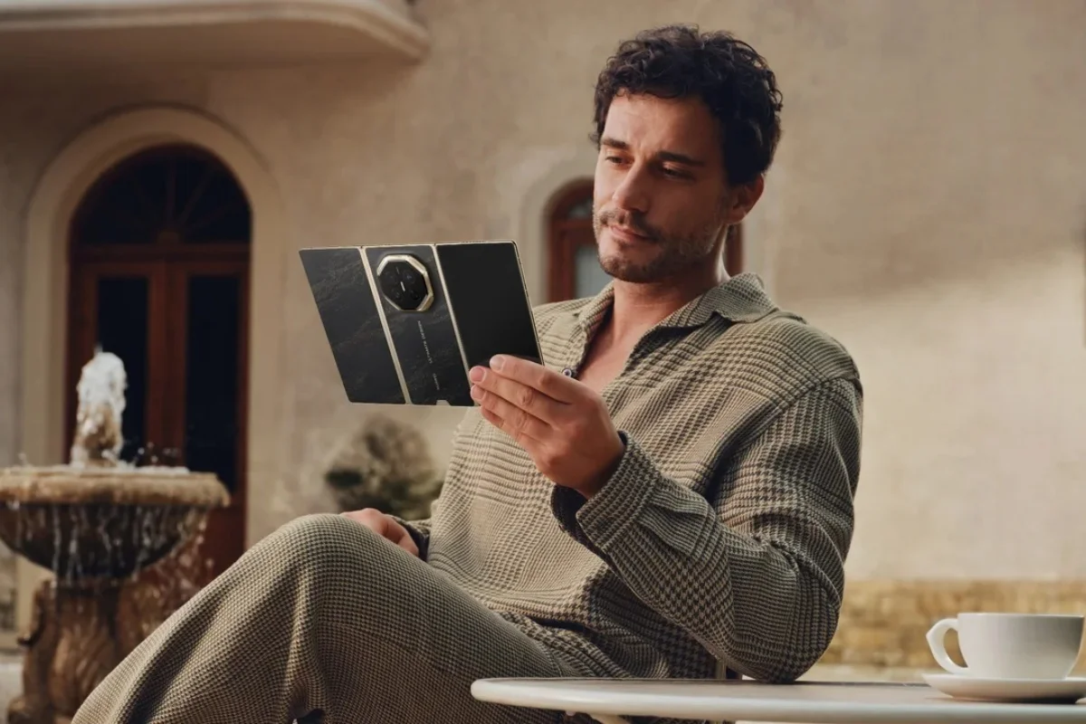 Huawei Mate XT 2 Ultimate Design