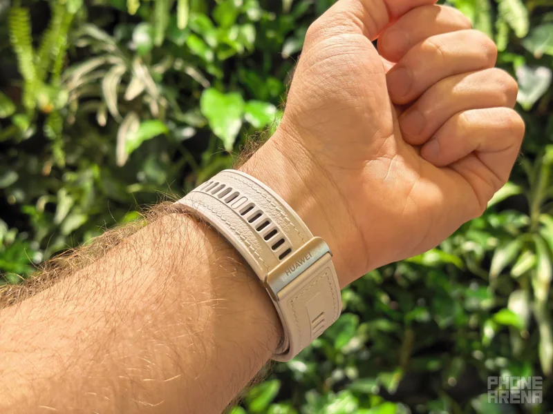 Huawei представила смарт-часы Watch D3 с функцией тонометра и наушники FreeBuds Neo картинка Huawei показала часы Watch D3 и FreeBuds Neo | DGL.RU