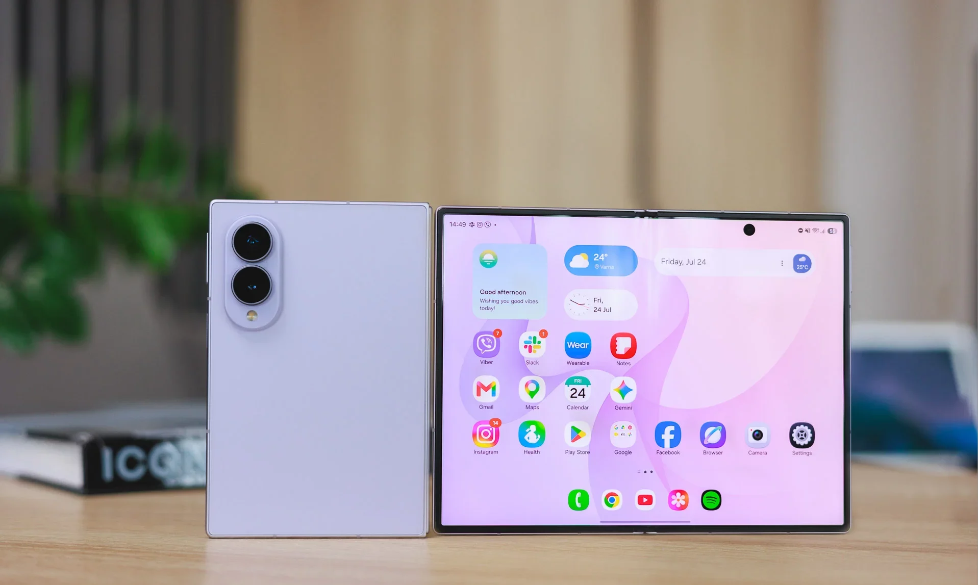 Huawei Pura X View: продажи широкого моноблока без складного механизма превысили показатели гибких смартфонов картинка Продажи Huawei Pura X View обошли раскладушки | DGL.RU