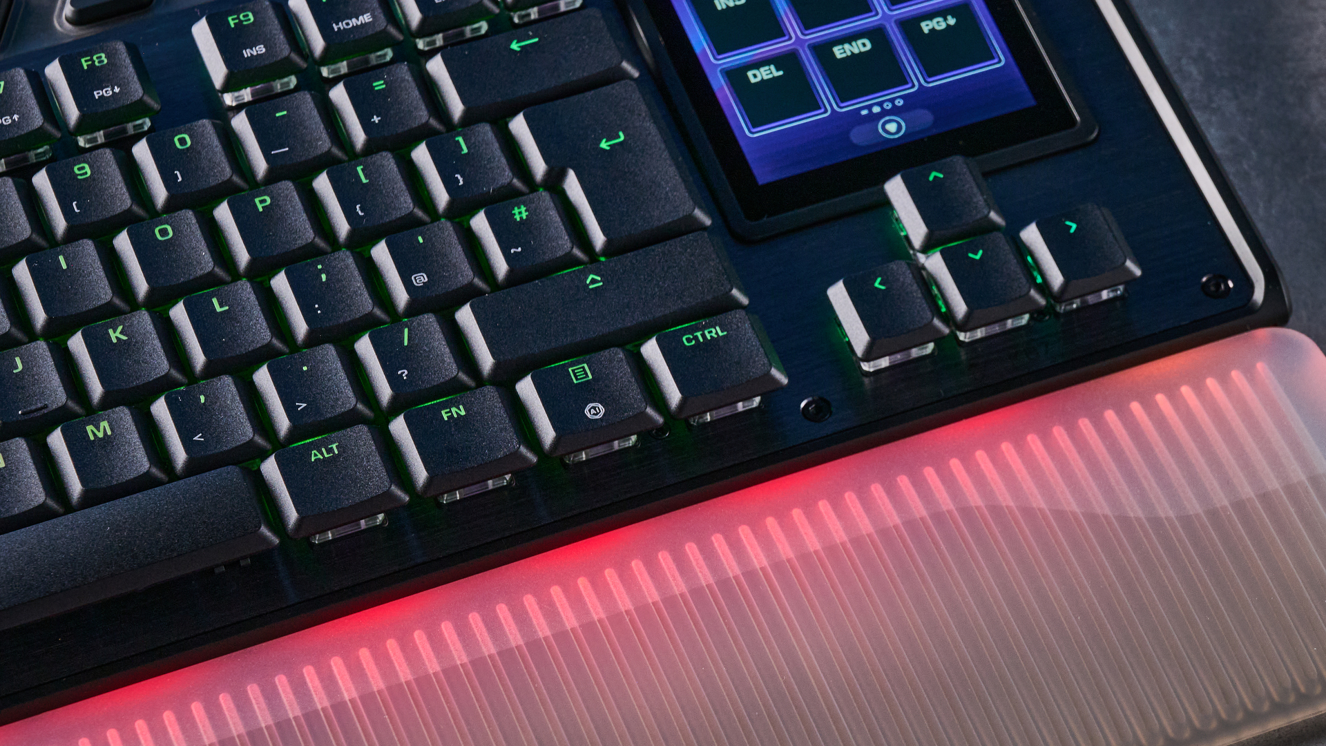 Обзор Turtle Beach KB7 TKL - 8000 Гц и огромный сенсорный экран картинка Игровая клавиатура Turtle Beach KB7 TKL — тест | DGL.RU