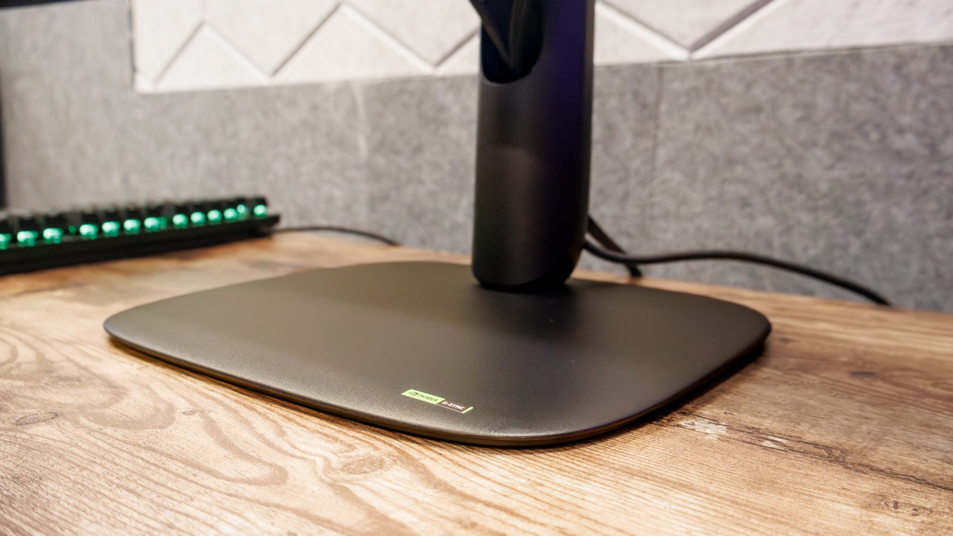 Игровой OLED-монитор Alienware AW3926QW: 39 дюймов и разрешение 5K картинка Обзор 5K-монитора Alienware AW3926QW: тесты | DGL.RU