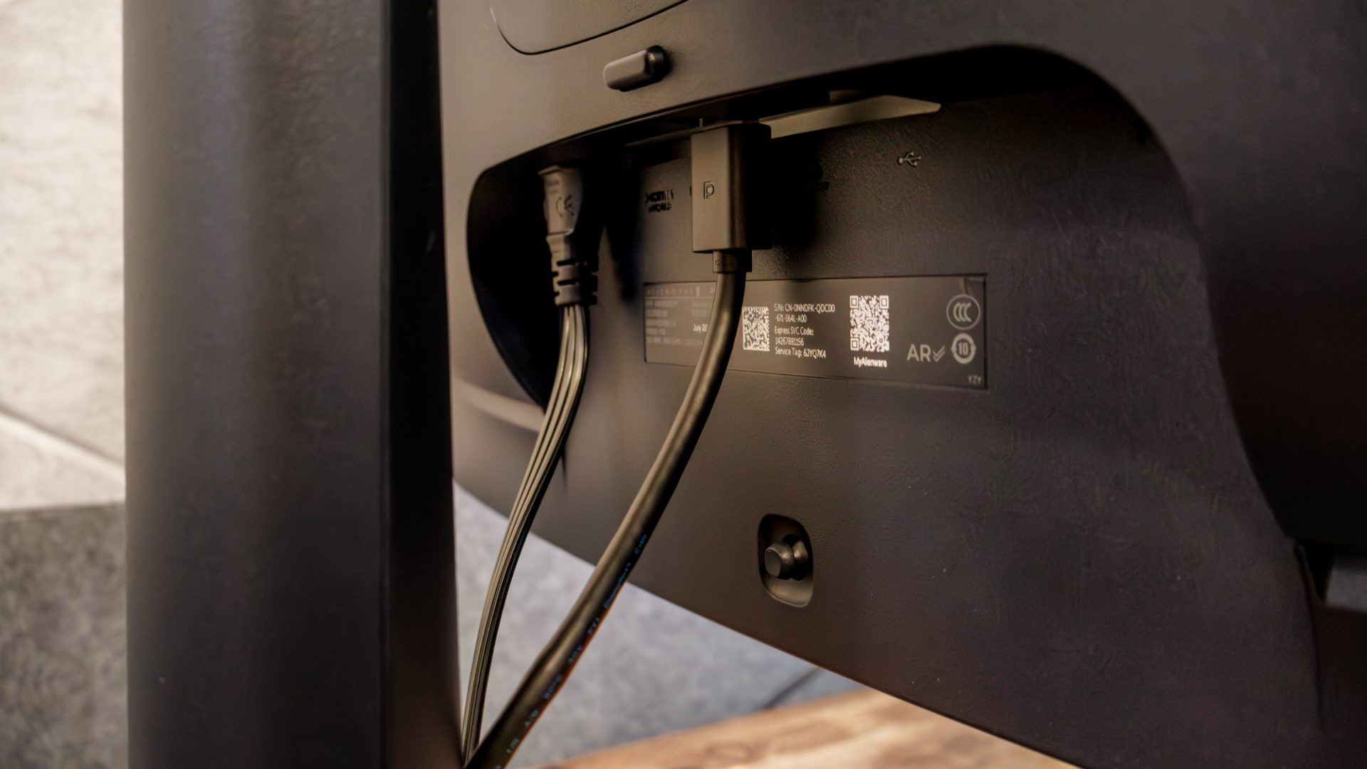 Игровой OLED-монитор Alienware AW3926QW: 39 дюймов и разрешение 5K картинка Обзор 5K-монитора Alienware AW3926QW: тесты | DGL.RU