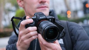 Лучшая камера Sony в 2026 году для видеоблогинга, киносъемки и фото