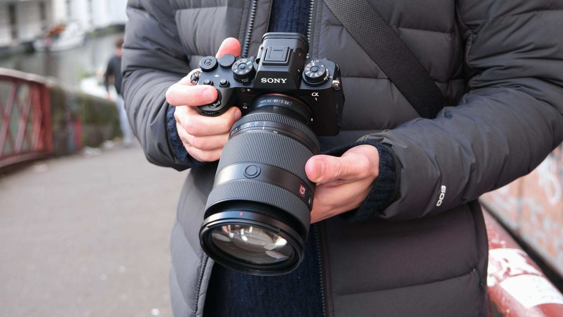 Лучшая камера Sony в 2026 году для видеоблогинга, киносъемки и фото картинка Камеры Sony: какую модель выбрать в 2026 году | DGL.RU