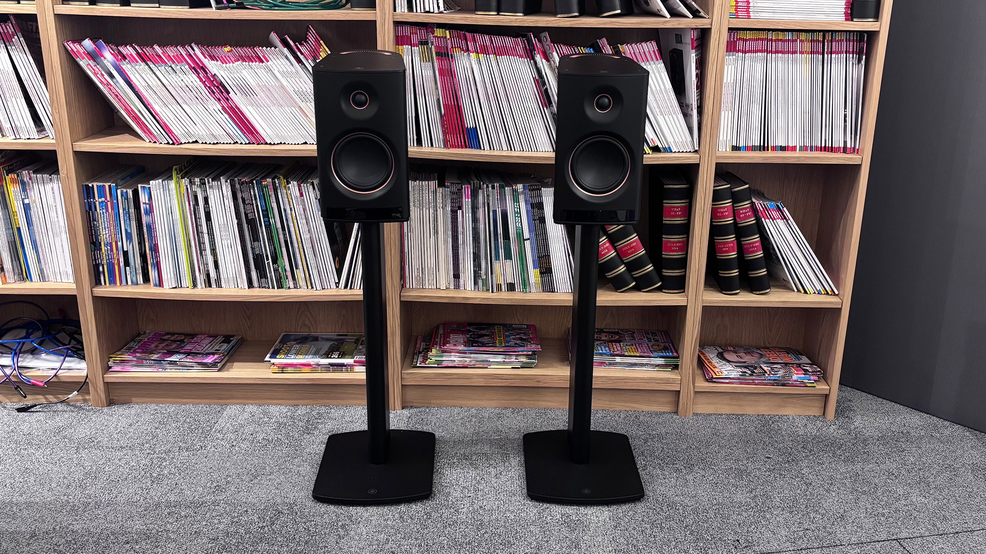 Обзор Yamaha NX-70A - звучит чище и воздушнее по кабелю картинка Колонки Marten Parker Duo Diamond: обзор и тест | DGL.RU