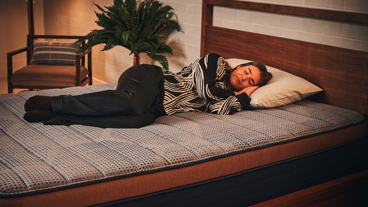 Обзор Brooklyn Bedding Copperflex Memory Foam - неплохой выбор для тех, кто спит на спине картинка Матрас Brooklyn Bedding Copperflex: полный тест | DGL.RU
