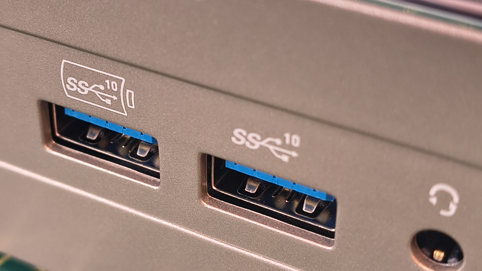 Обзор Geekom A5 2027 Edition: хорошее соотношение цены и качества картинка Мини-ПК Geekom A5 2027 Edition: обзор | DGL.RU