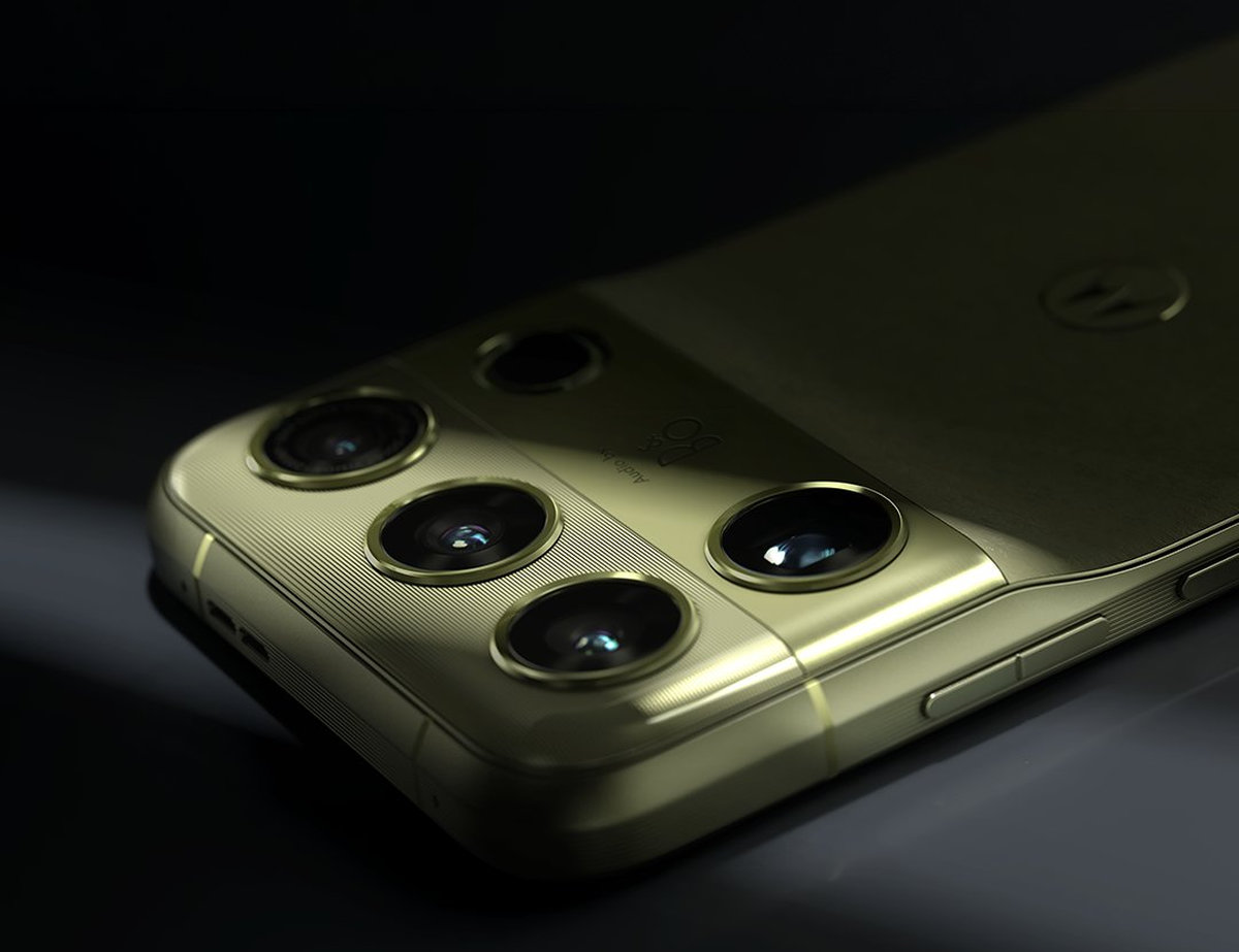 Motorola показала блок камер и объявила о звуке от Bang & Olufsen для флагмана Signature 27