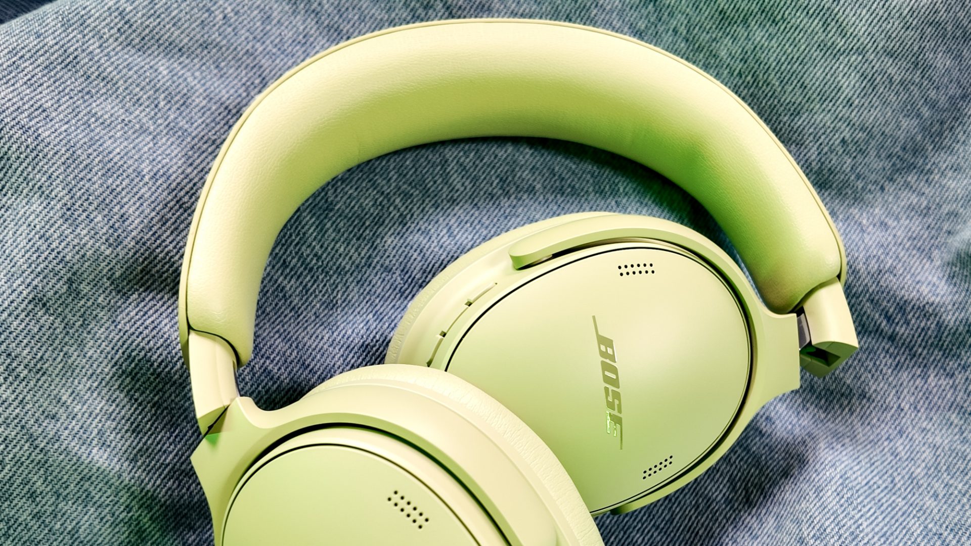 Обзор Bose QuietComfort Headphones (2nd Gen) - фантастический шумодав, но без критичной для путешественников фишки картинка Наушники Bose QuietComfort 2: обзор и тест ANC | DGL.RU