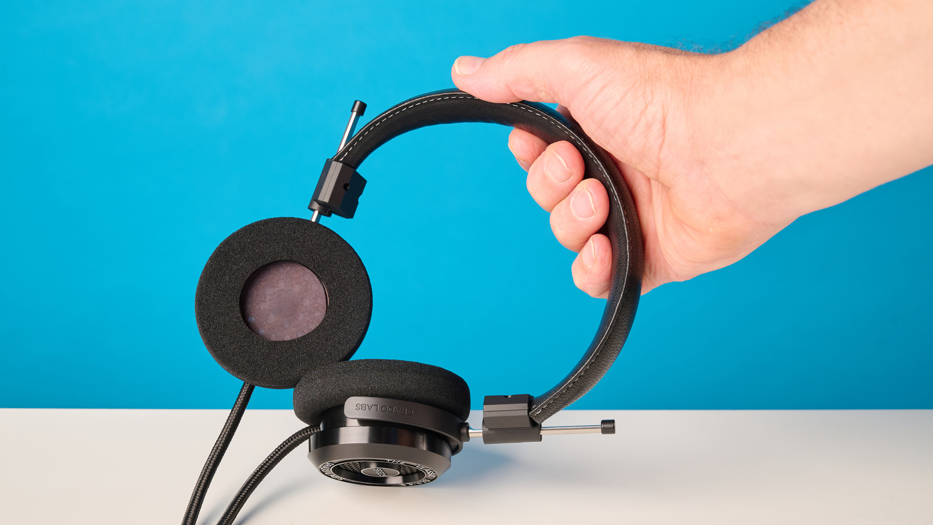 Обзор Grado SR325 - не самые удобные, но слушать музыку можно часами картинка Наушники Grado SR325: тест звука и посадки | DGL.RU