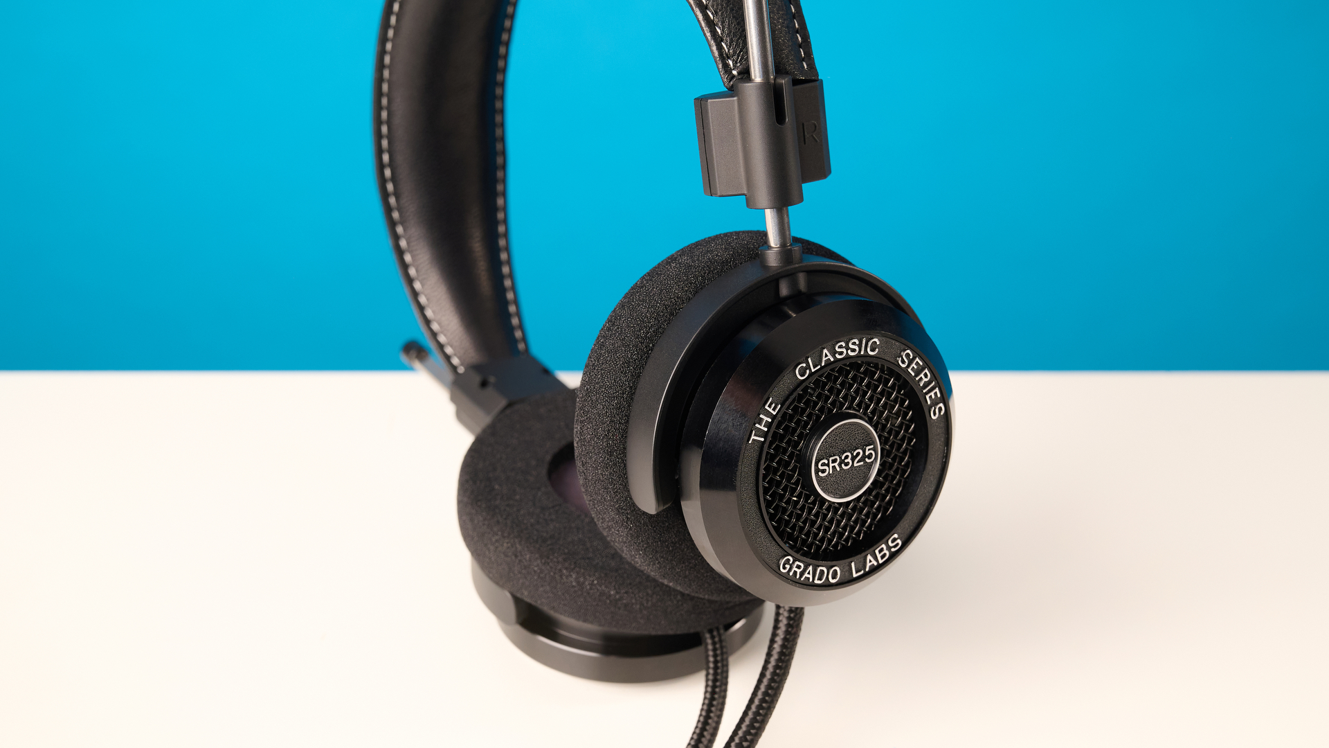 Обзор Grado SR325 - не самые удобные, но слушать музыку можно часами картинка Наушники Grado SR325: тест звука и посадки | DGL.RU