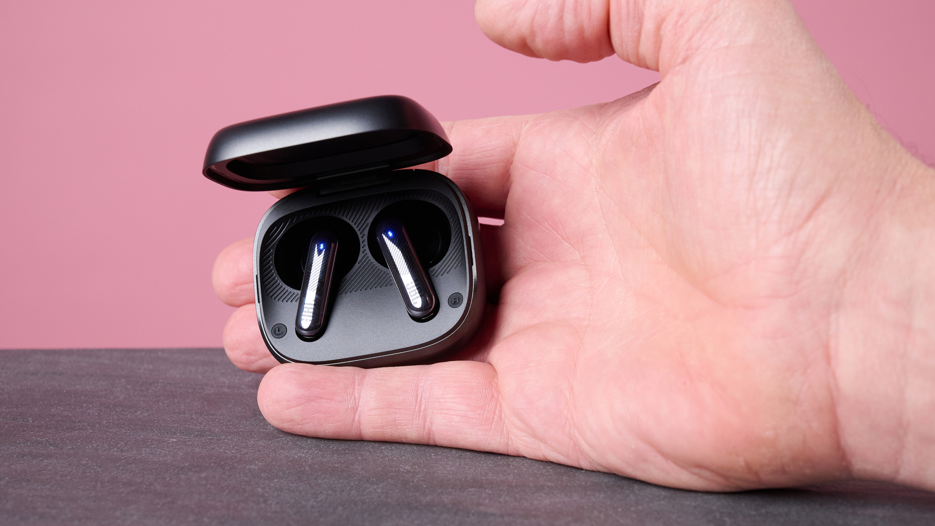 Обзор JBL Live Flex 4 - могут конкурировать с AirPods картинка Наушники JBL Live Flex 4: подробный тест звука | DGL.RU
