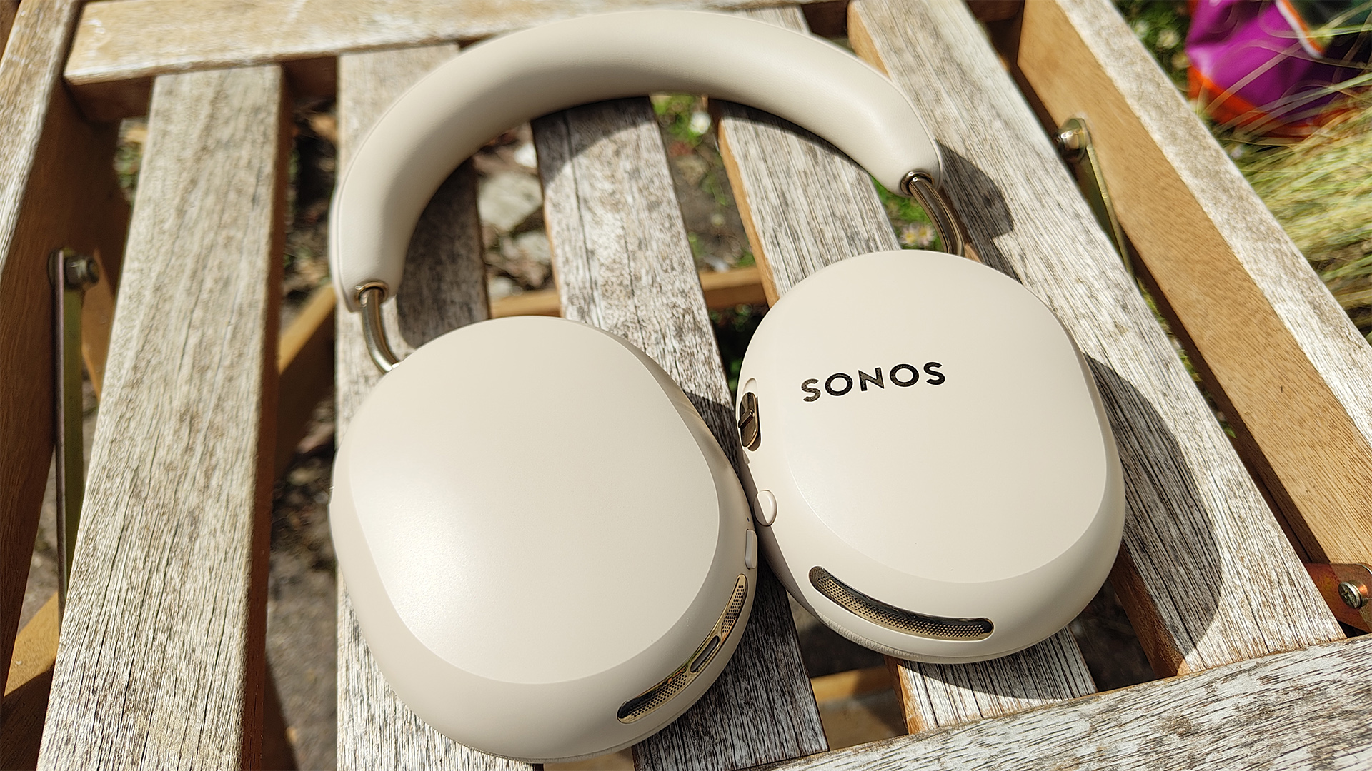 Обзор Sonos Ace Ultra - звук стал мощнее, полнее и увереннее картинка Наушники Sonos Ace Ultra: тест звука и ANC | DGL.RU