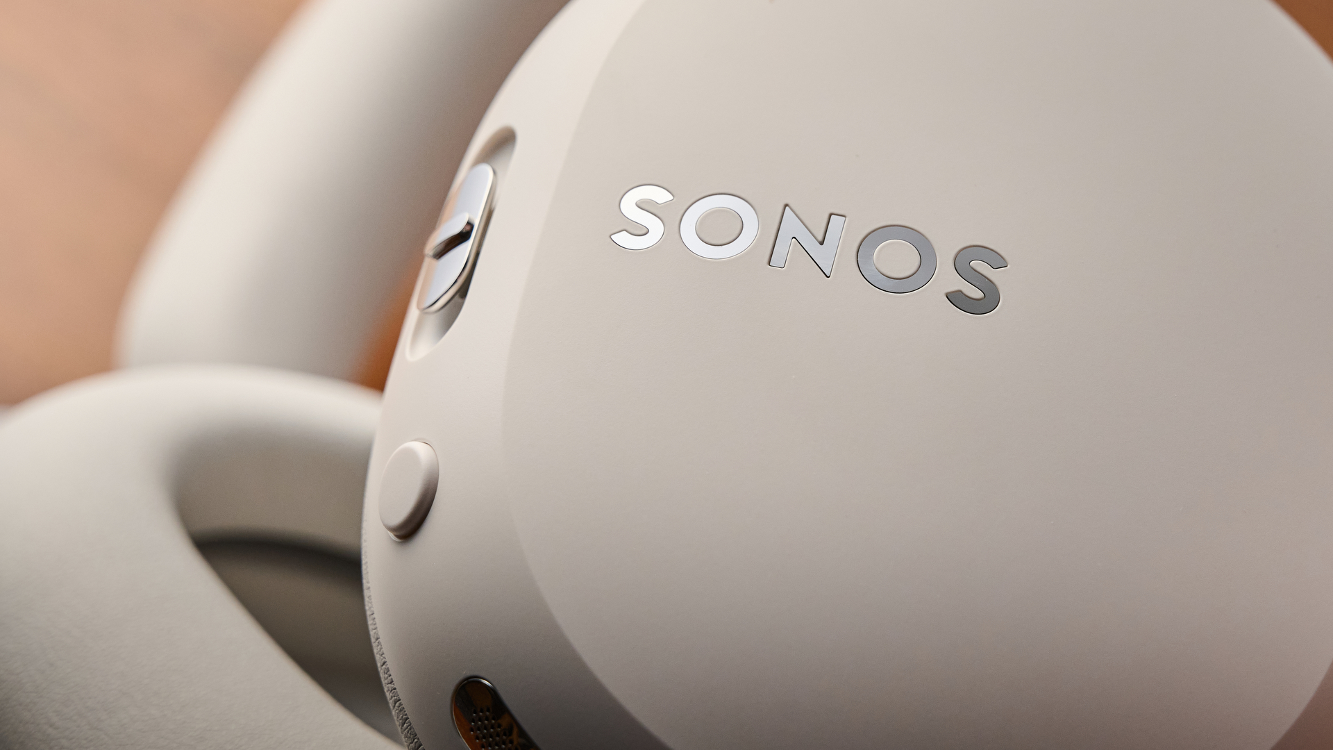 Обзор Sonos Ace Ultra - звук стал мощнее, полнее и увереннее картинка Наушники Sonos Ace Ultra: тест звука и ANC | DGL.RU