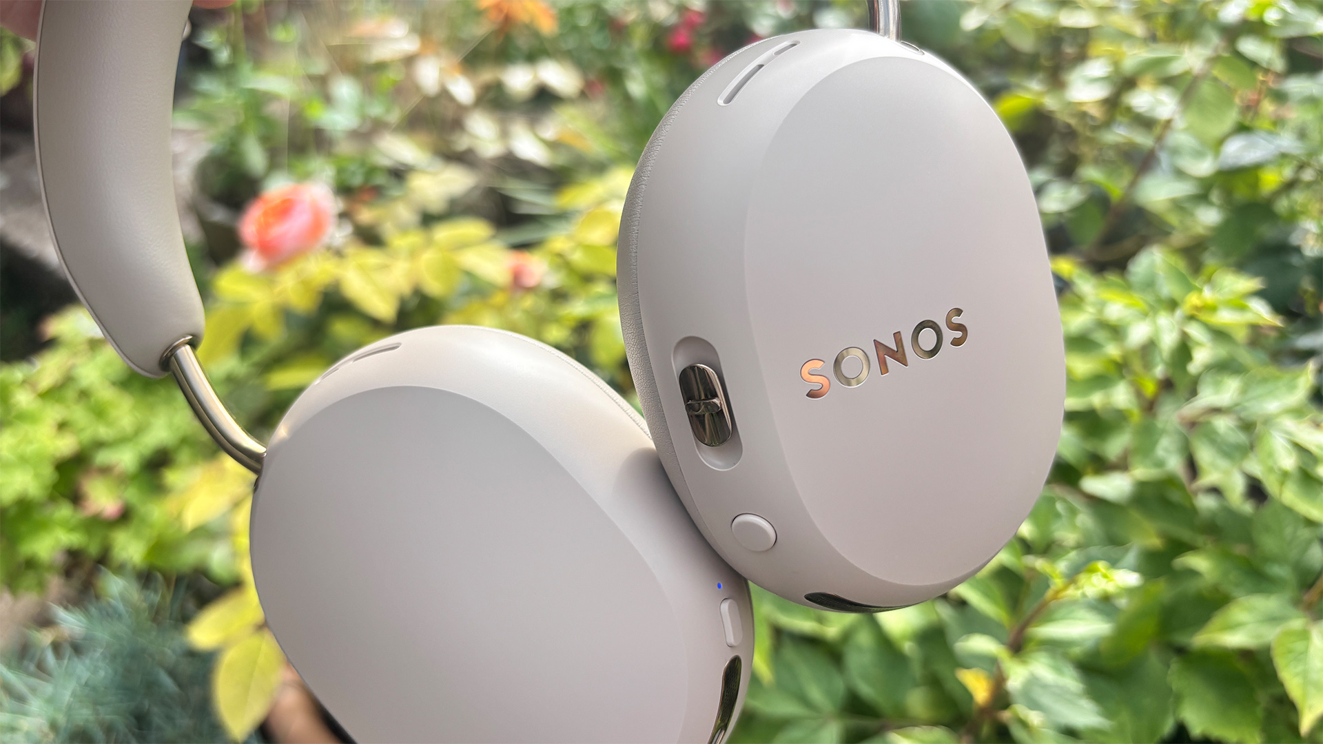 Обзор Sonos Ace Ultra - звук стал мощнее, полнее и увереннее картинка Наушники Sonos Ace Ultra: тест звука и ANC | DGL.RU