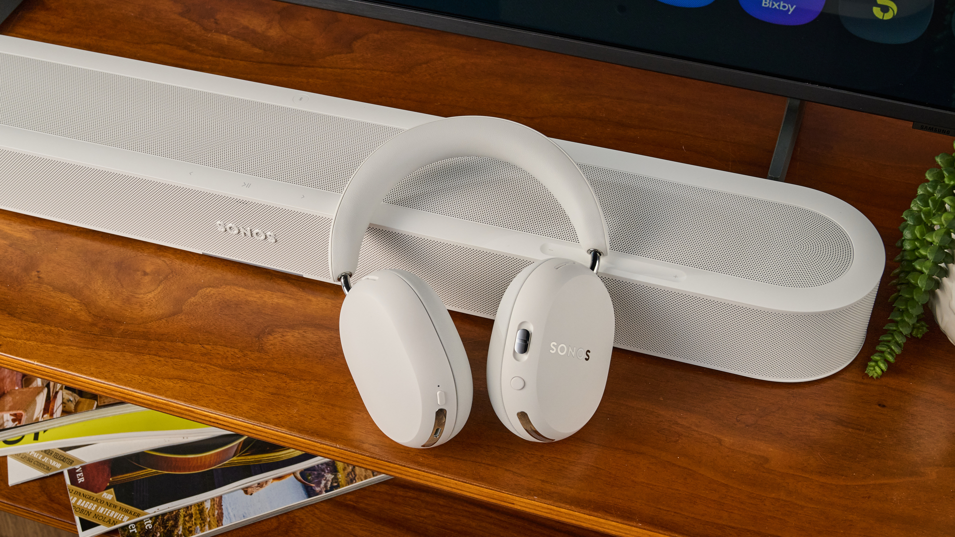 Обзор Sonos Beam Ultra - лучший компактный саундбар с Dolby Atmos картинка Наушники Sonos Ace Ultra: тест звука и ANC | DGL.RU