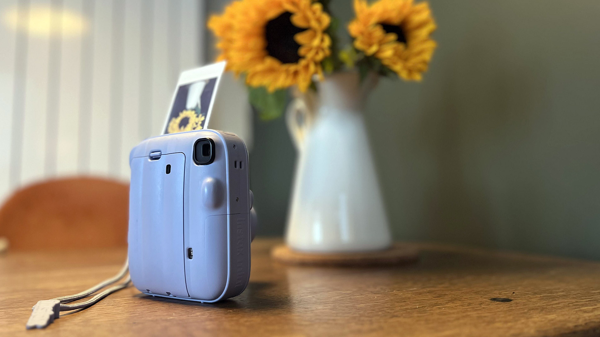 Обзор Fujifilm Instax Mini 13: возможности новой камеры моментальной печати с автоспуском картинка Обзор камеры Fujifilm Instax Mini 13 с таймером | DGL.RU