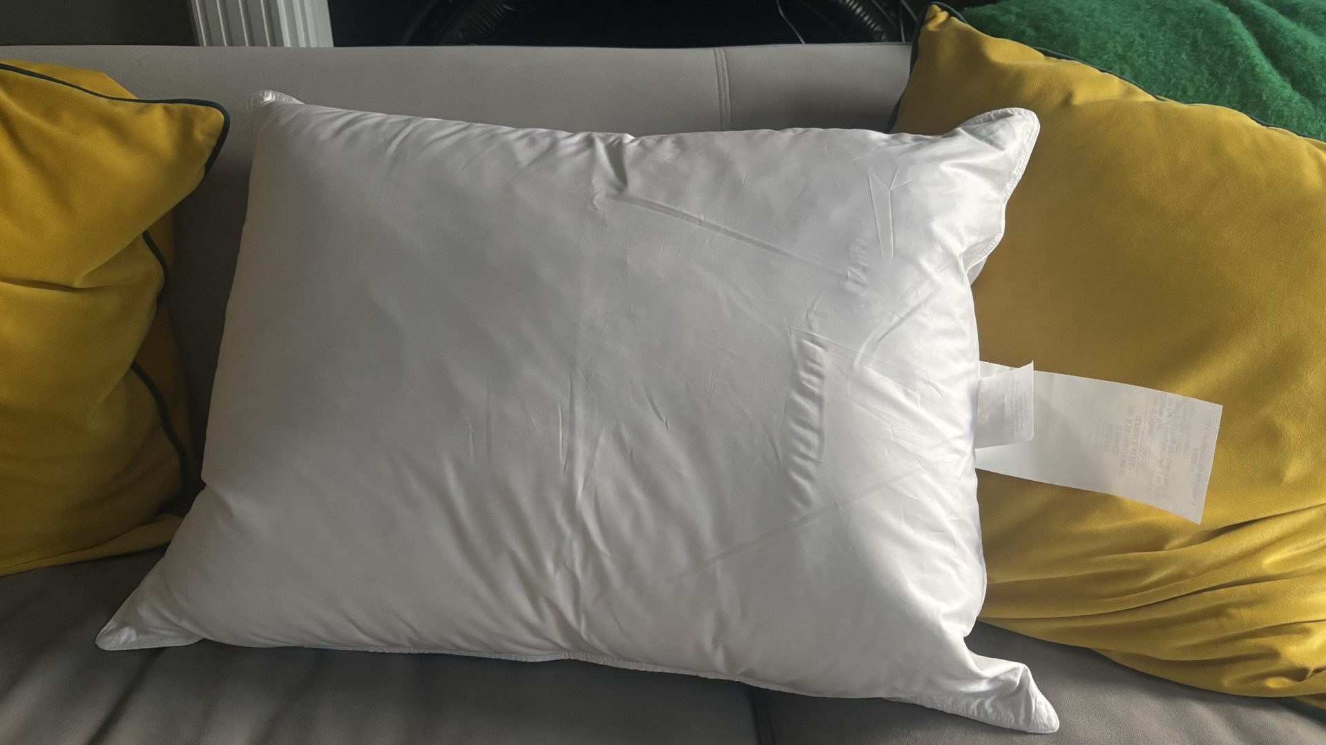 Обзор Helix Down & Feather Pillow — освежающий комфорт пятизвездочного отеля