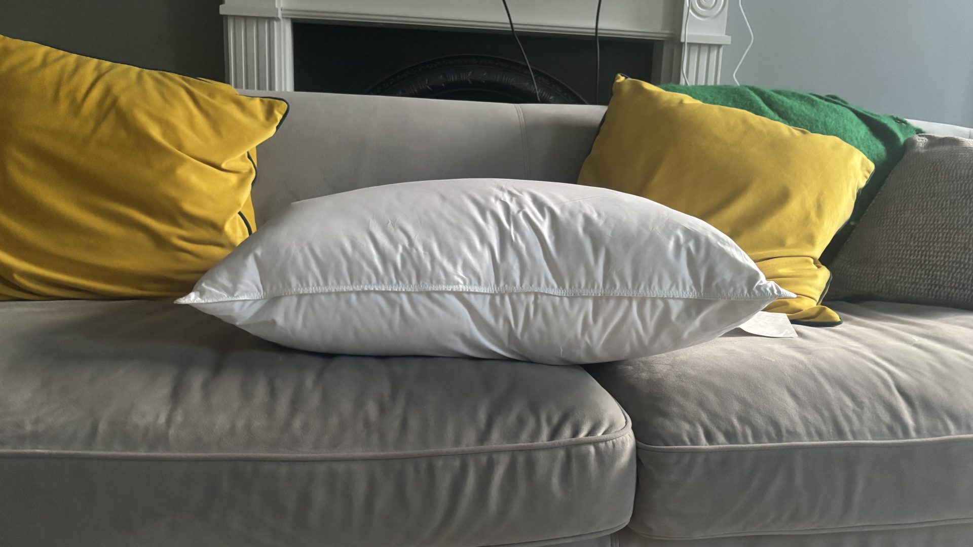 Обзор Helix Down & Feather Pillow - освежающий комфорт пятизвездочного отеля картинка Подушка Helix Down & Feather: плюсы и минусы | DGL.RU