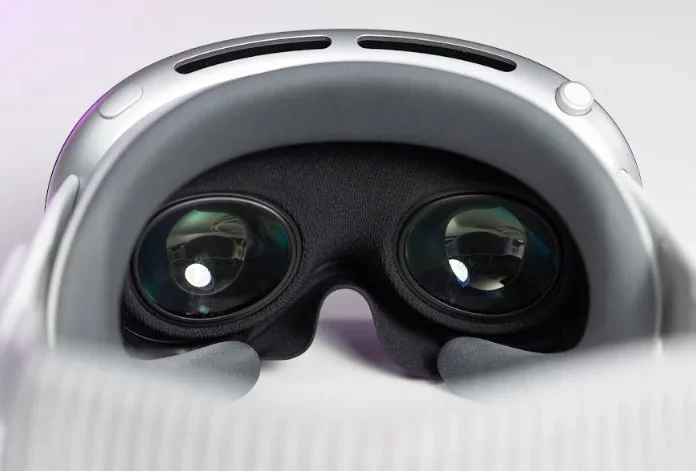 Продажи Apple Vision Pro упали до одного устройства в месяц на магазин картинка Спрос на Apple Vision Pro упал в магазинах | DGL.RU